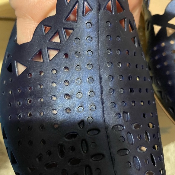 Xirella Navy Blue Scalloped Women's Flats - Picture 6 of 12